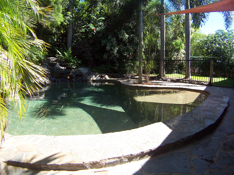 MOTIVATED VENDOR SLASHES PRICE - DOUBLE STOREY, POOL, VIEWS, VERANDAHS Picture 1