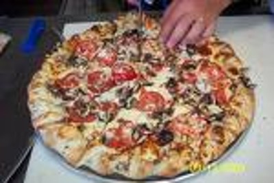 2 SHOPS FOR THE PRICE OF ONE Picture