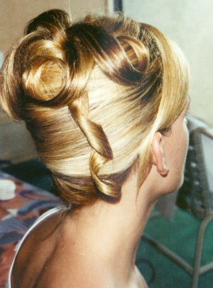 BUSINESS FOR SALE BEAUTY/HEALTH/ HAIR BEAUTY & NAIL SALON Picture 1