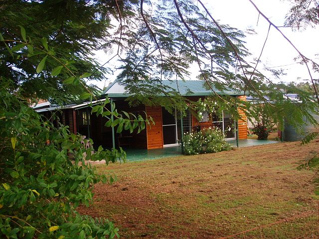 WHAT A LITTLE GEM Picture 3