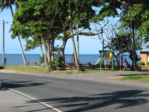 VIEWS VIEWS Picture 3