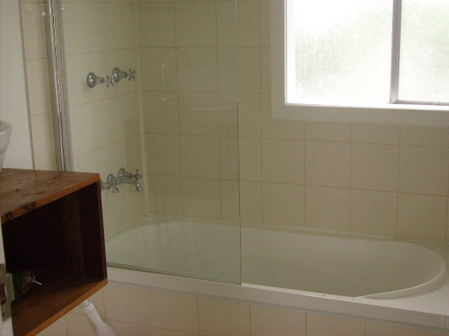 PERFECT FIRST HOME! Picture 2