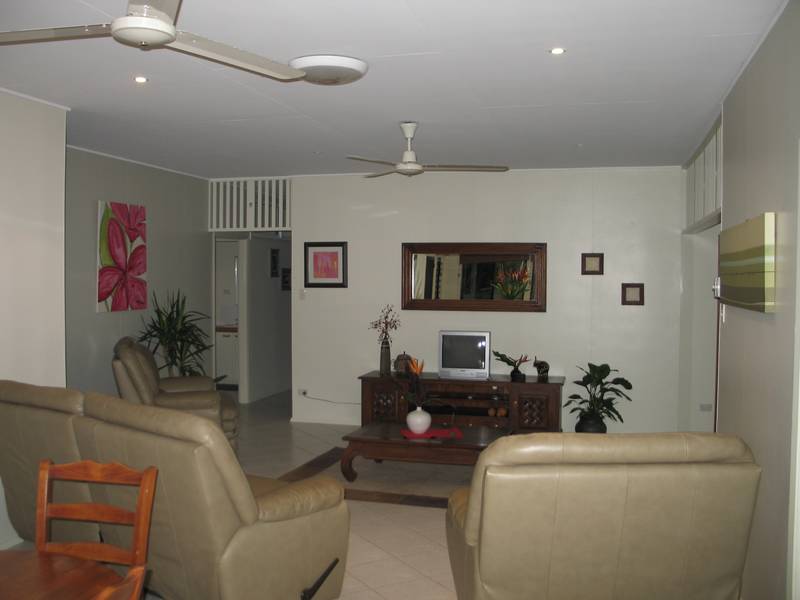 Private Country Living Picture 3