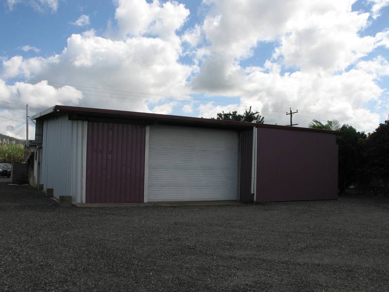 LARGE SHED Picture 3