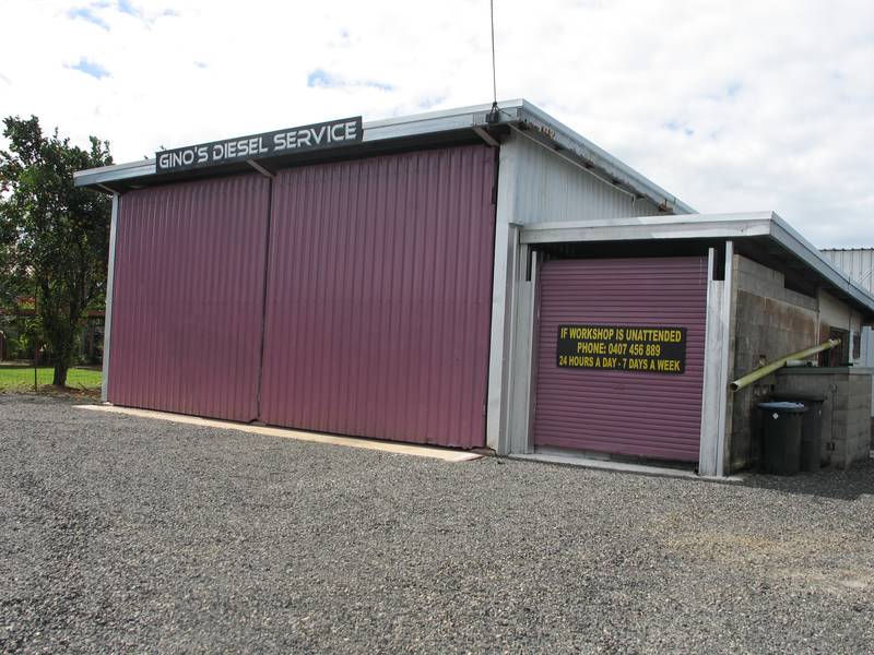 LARGE SHED Picture 2