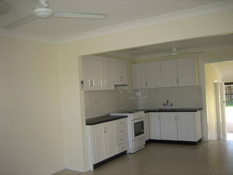 TWO BEDROOM UPMARKET UNIT Picture 2