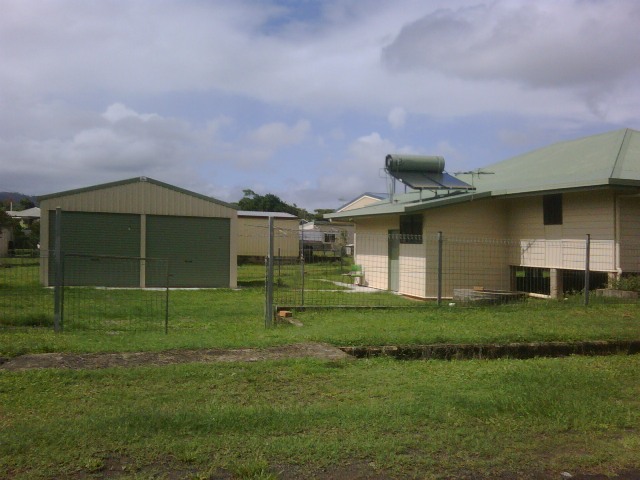 THREE BEDROOM HOME Picture 2