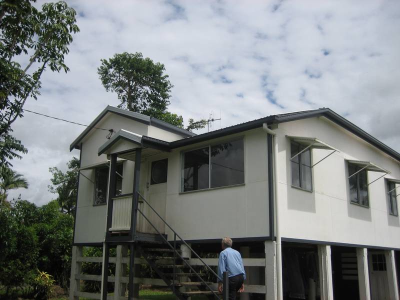 THREE BEDROOM HOUSE IN SILKWOOD Picture 1