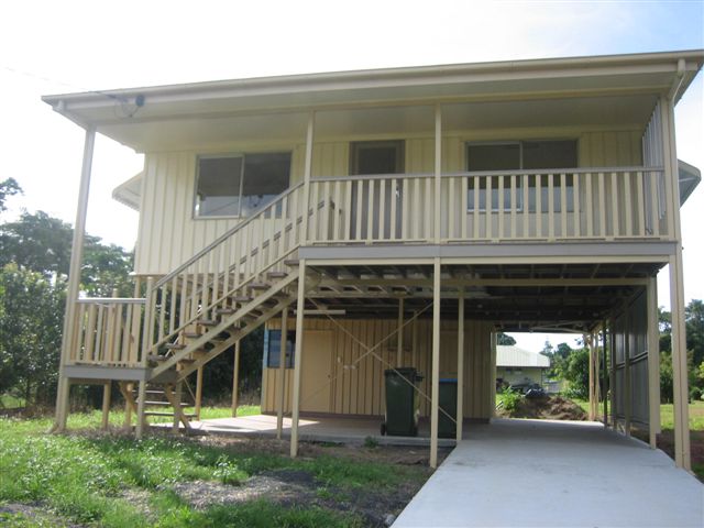 HOUSE ON ACRE Picture 1