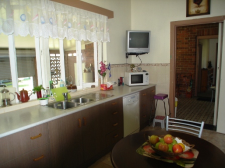 2 BEDROOM / 2 BATHROOM (REDUCED) Picture 2