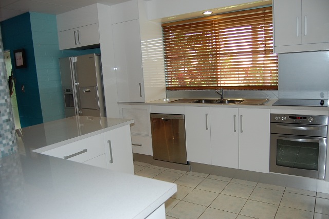 BALI HOLIDAY IN YOUR OWN BACK YARD Picture 3