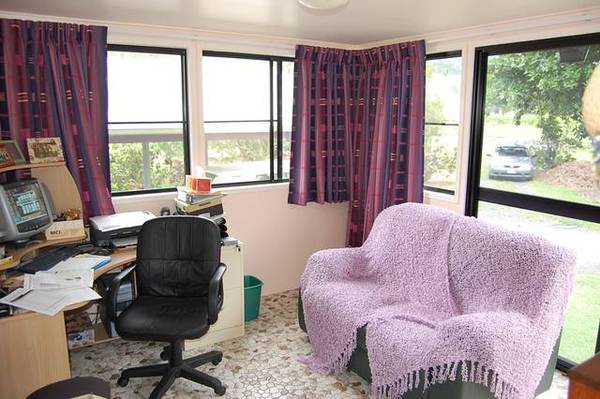 Quiet Country Escape Picture 3