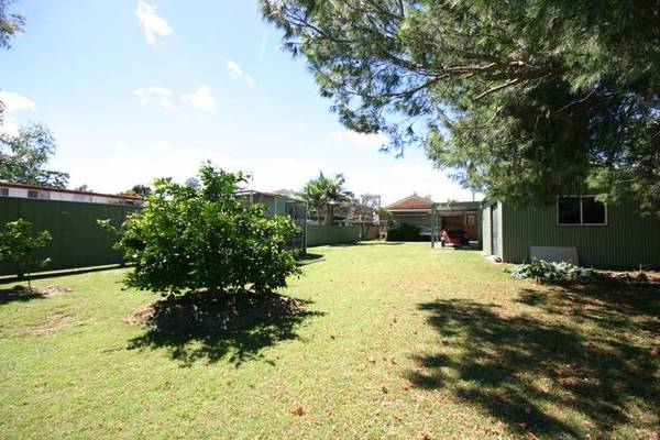 Dowtown 3BR Home Picture 2