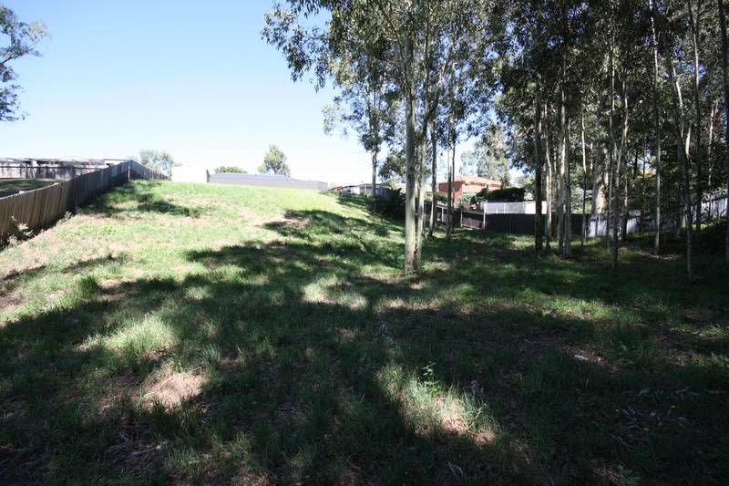 LARGE VACANT BLOCK Picture 2