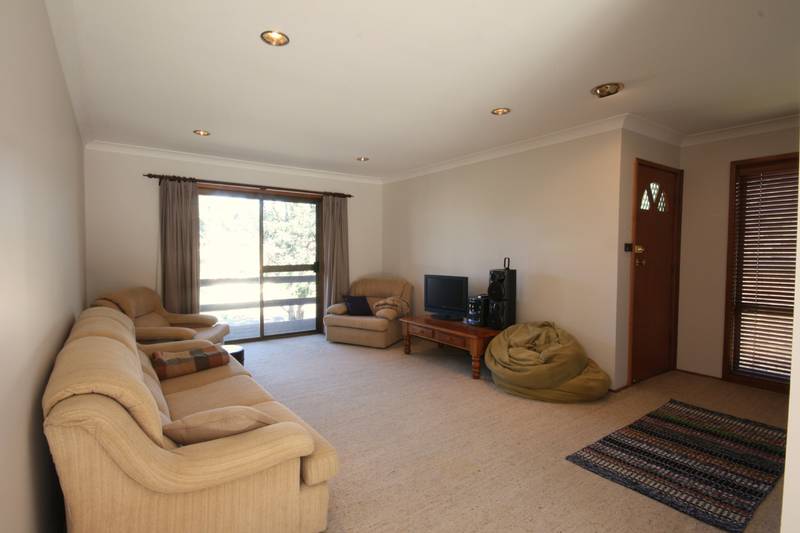 SUPERB HEIGHTS LOCATION Picture 3