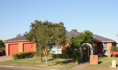 4 BR RENOVATED FAMILY HOME Picture 4 BR RENOVATED FAMILY HOME Picture