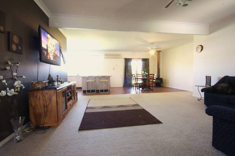 BIG LIVING SPACE Picture 3