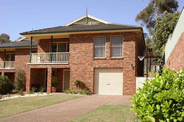 IMMACULATELY PRESENTED Picture 1