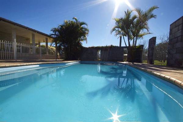 Lifestyle - Vineyard - Boutique Winery Picture 1