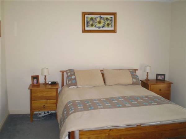 Great Location In Knightsbridge Picture 2