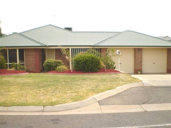 Great Location In Knightsbridge Picture 1