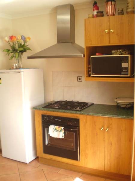 Phew 5 or 6 Bedrooms and a Corner Block Picture 3