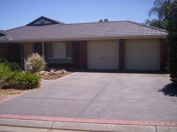 Executive Family Home Picture 2