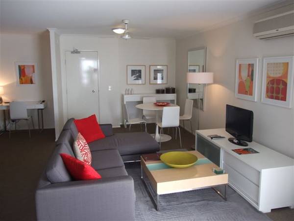 The Docks on Goodwin - Top Floor - Wow factor! " Special open for inspection Saturday Only 2.30pm to 3.30pm." Picture 3