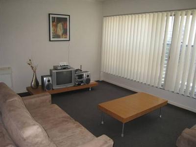 Fully Furnished 2 Bedder in FV4006 Picture Fully Furnished 2 Bedder in FV4006 Picture