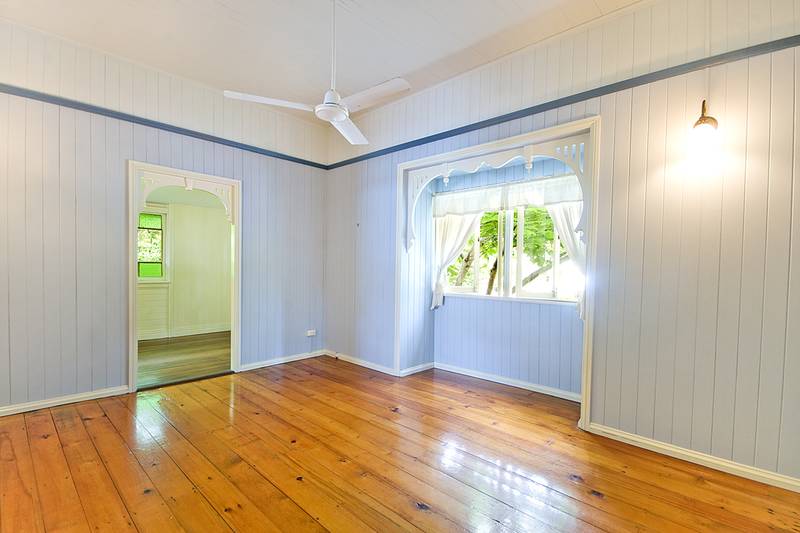 UNBELIEVABLE RIVERFRONT PROPERTY Picture UNBELIEVABLE RIVERFRONT PROPERTY Picture