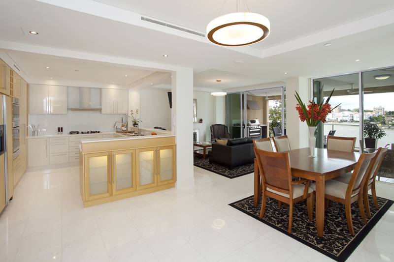 This is the best apartment - Fully furnished and priced to SELL TODAY!! Picture 3