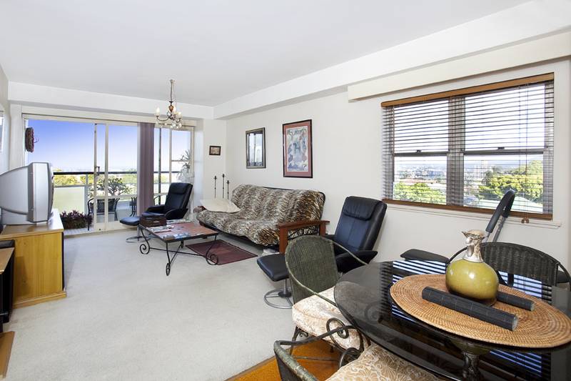 ANOTHER TORBRECK APARTMENT SOLD BY LUKE CROFT Picture 2