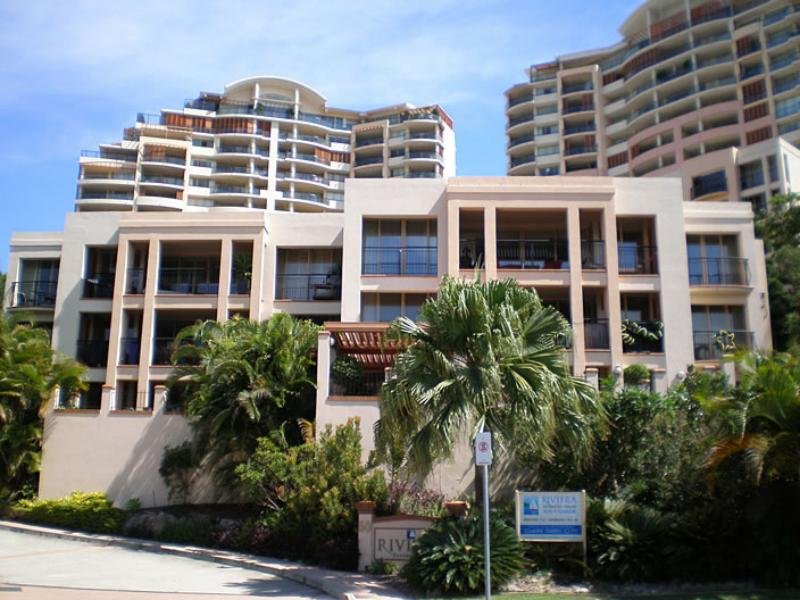 INNER CITY LIVING AT ITS BEST! Picture 2