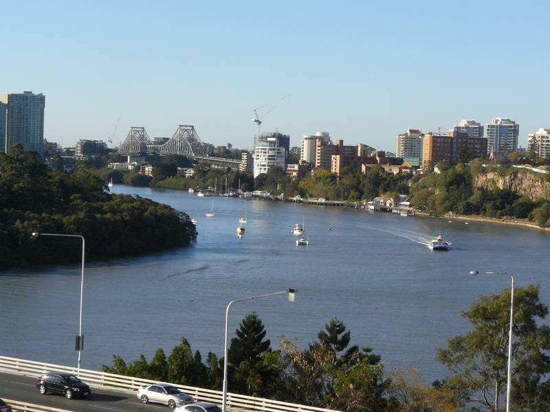 INNER CITY LIVING AT ITS BEST! Picture 3