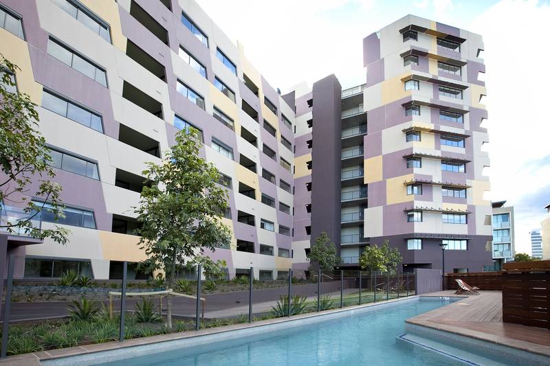 BRAND NEW WEST END SL8 BUILDING CHIC WITH AMAZING CITY VIEWS Picture 2