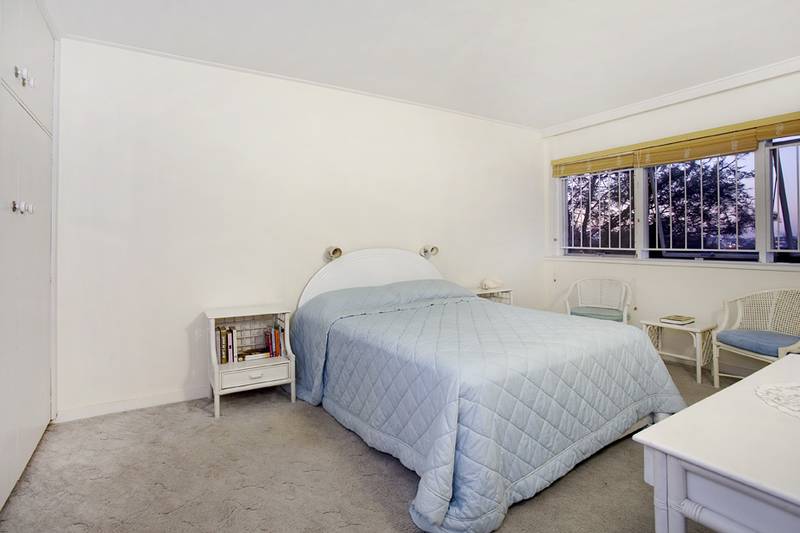 Another Torbreck apartment SOLD by Luke Croft Picture 3