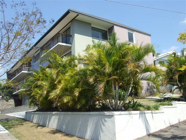 ANOTHER HIGHGATE HILL PROPERTY SOLD BY LUKE CROFT Picture 2