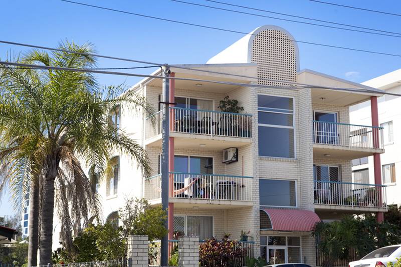 ANOTHER HIGHGATE HILL PROPERTY SOLD BY LUKE CROFT Picture 1