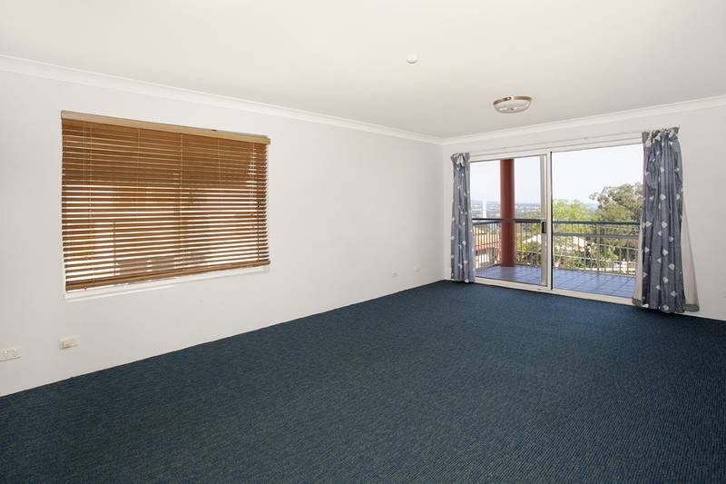 ANOTHER HIGHGATE HILL PROPERTY SOLD BY LUKE CROFT Picture 2