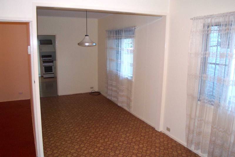 BUDGET ACCOMMODATION IN GREAT LOCATION Picture 3