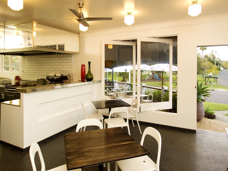 SOLD BY LUKE CROFT Picture 3