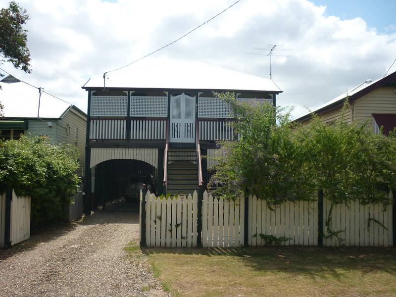 ENTERTAINERS DELIGHT Picture 1