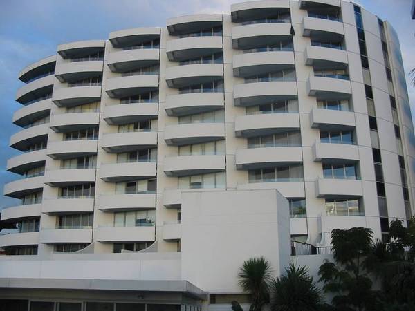 Mirage Apartment Picture 1