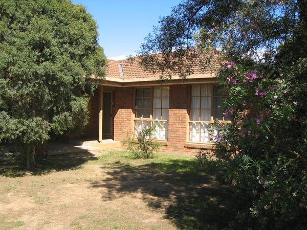 4 BEDROOMS, CLOSE TO EVERYTHING!!! Picture 4 BEDROOMS, CLOSE TO EVERYTHING!!! Picture