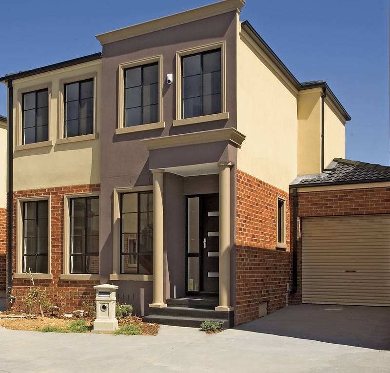 Neat Townhouse Picture 1