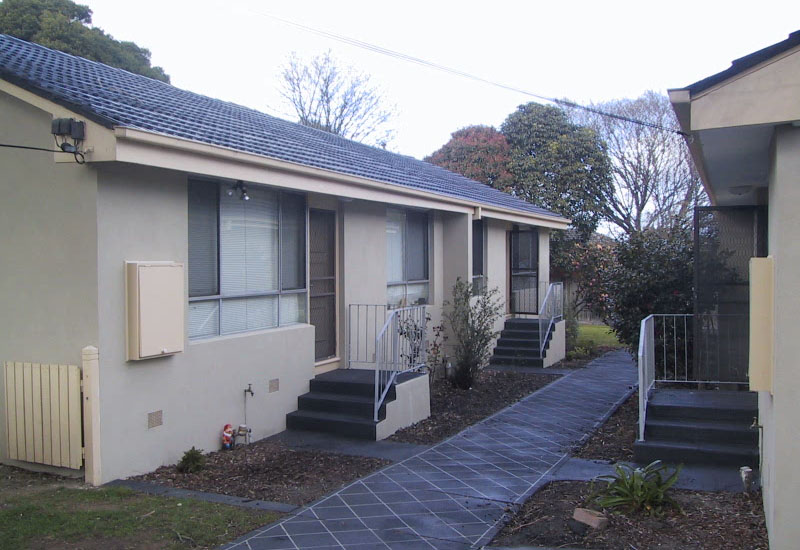 2 BR Unit in Great Location Picture 2