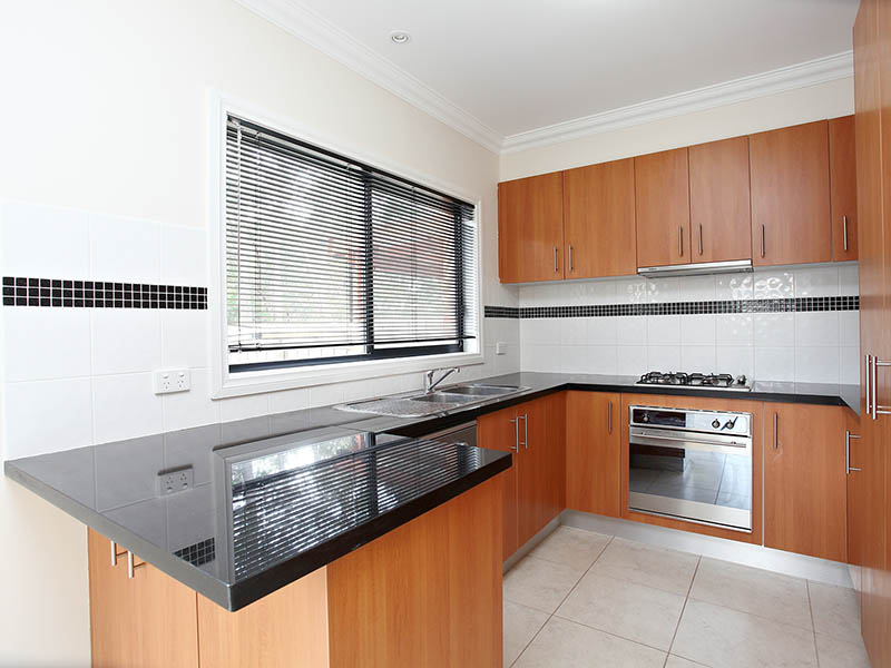 AN IDEAL INVESTMENT! Picture 3