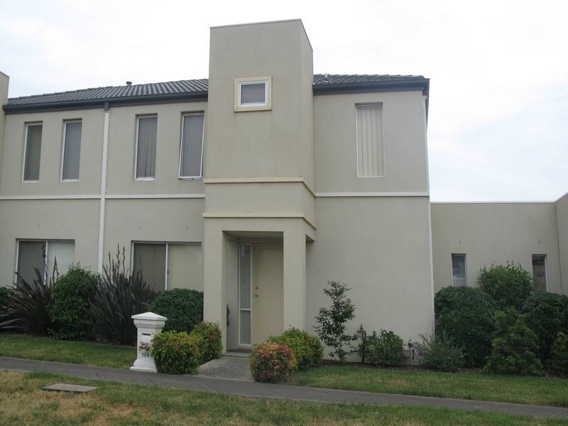 Townhouse Living At It's Best Picture 1