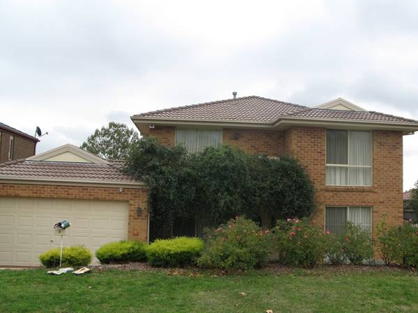 SET AMONGST PRESTIGE HOMES Picture 1