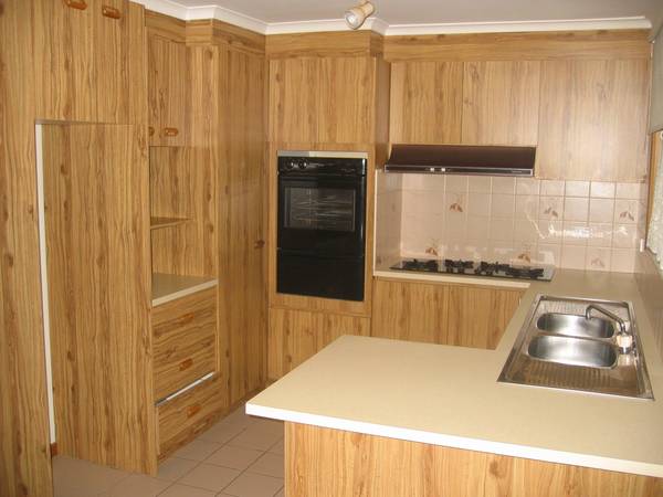 Family Home, Great Location Picture 3